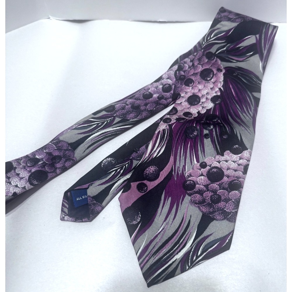 J.T. Beckett 100% Silk Tie Purple grey floral Made in USA Vintage